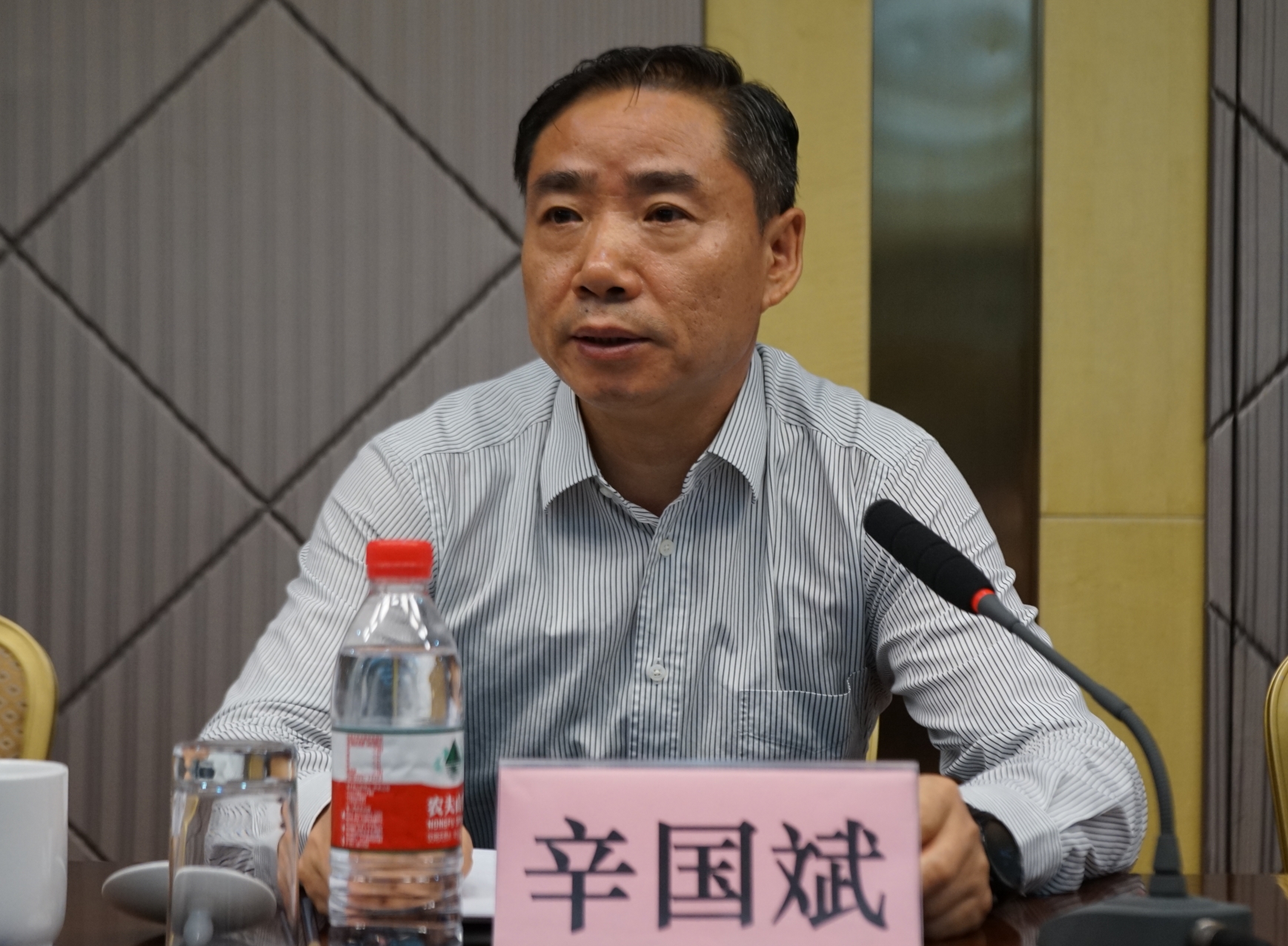 辛國(guó)斌出席國(guó)家智能制造標(biāo)準(zhǔn)化協(xié)調(diào)推進(jìn)組、總體組和專(zhuān)家咨詢(xún)組成立大會(huì)
